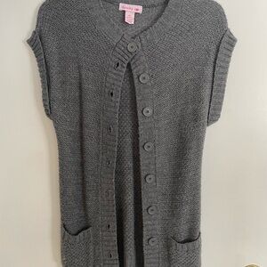 Spunky Women’s Charcoal Cardigan Vest in size junior’s large (14)